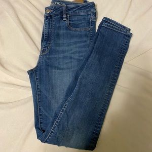 American Eagle women skinny Jean